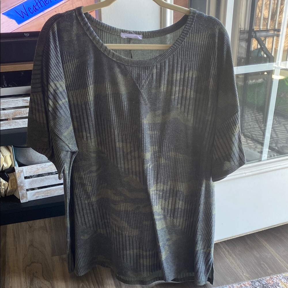Women's Camouflage Top